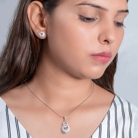 Silver Interlocking Circles Pendant and Earring Set with Diamonds